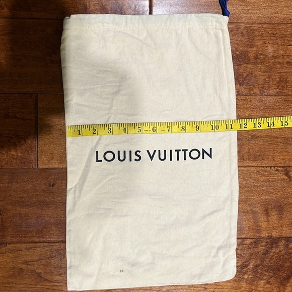 Louis Vuitton Tan Logo Dust Bag - Picture 5 of 5